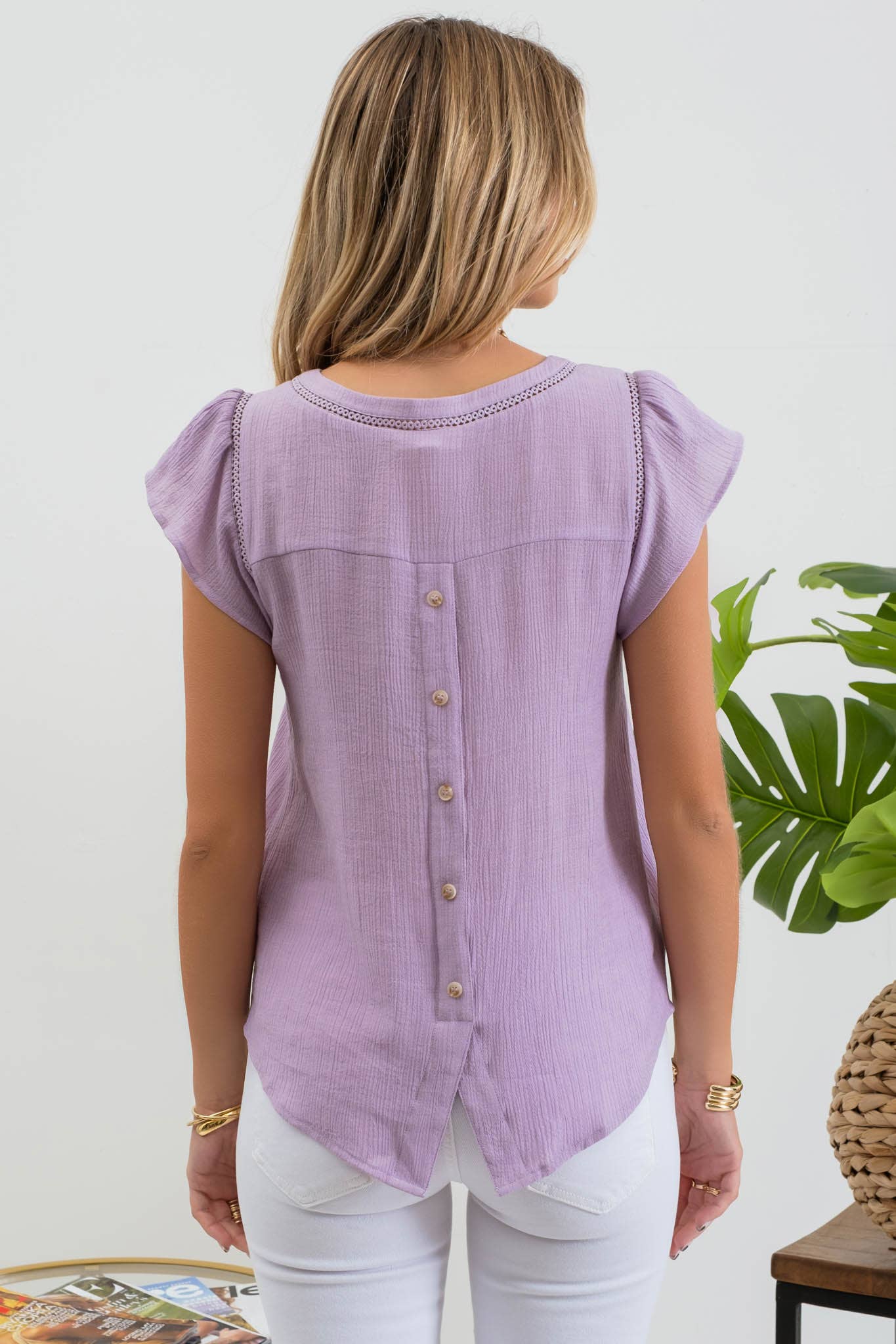 TULIP SLEEVE BACK BUTTON BLOUSE