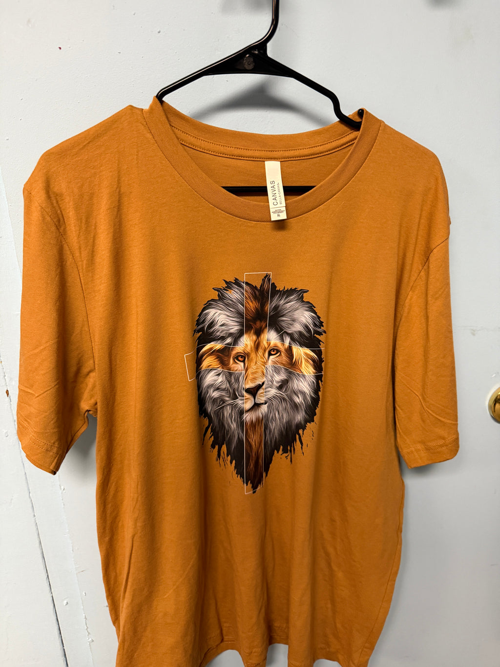 Men's "Majestic Cross Lion" Graphic Tee