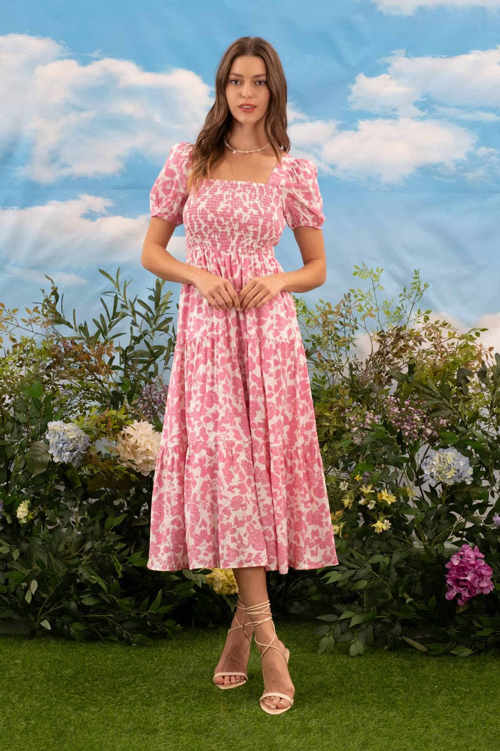 CONTRAST FLORAL SQUARE NECK SMOCKED MIDI DRESS